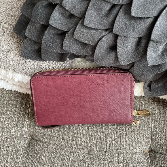 Michael Kors Saffiano Leather Wallet - Picture 3 of 4